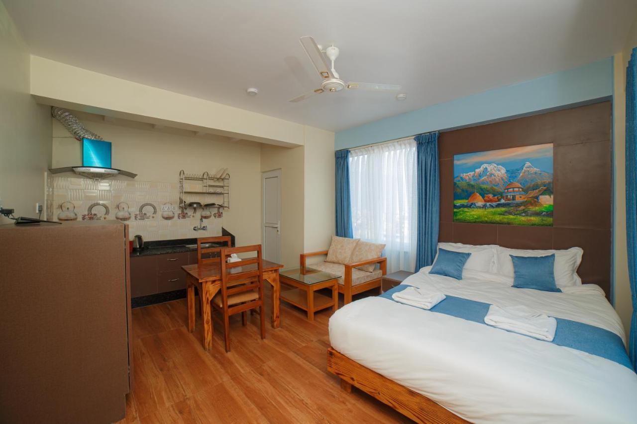 Lotus Apartment โพคารา ภายนอก รูปภาพ