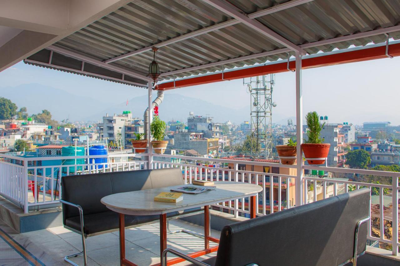 Lotus Apartment โพคารา ภายนอก รูปภาพ