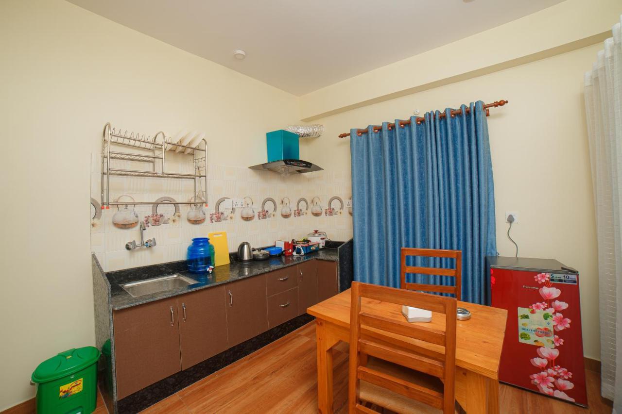 Lotus Apartment โพคารา ภายนอก รูปภาพ