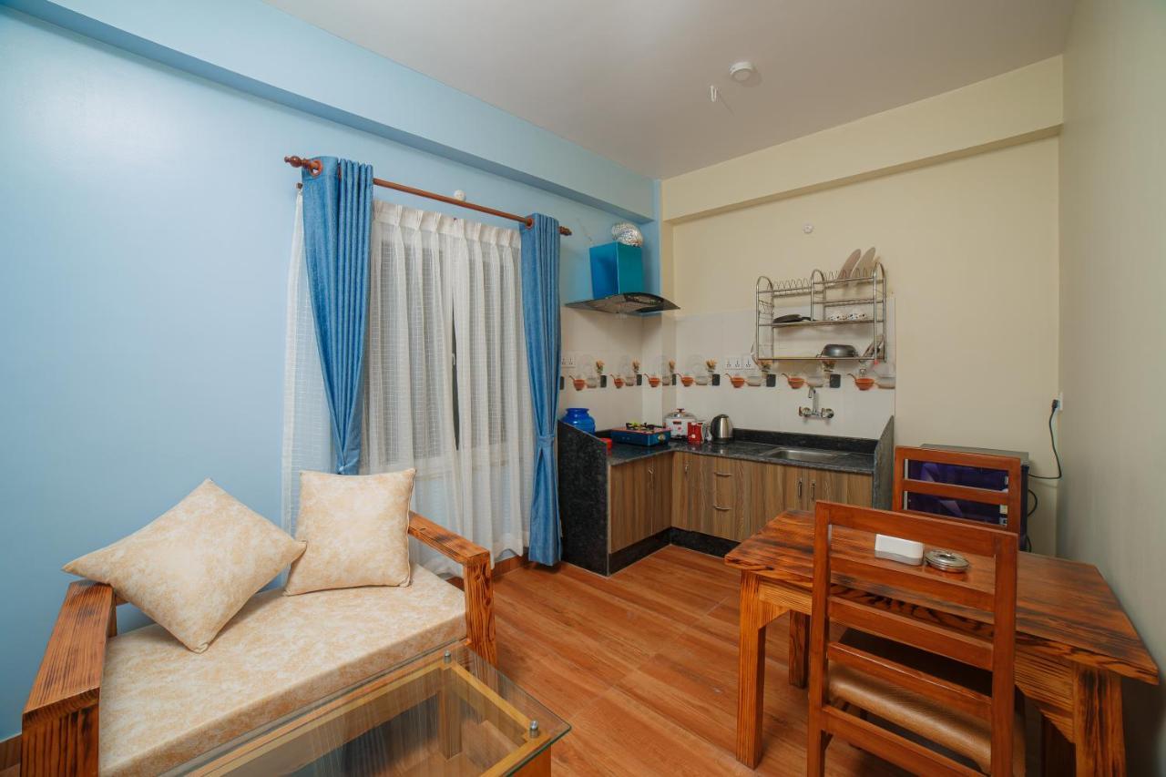 Lotus Apartment โพคารา ภายนอก รูปภาพ